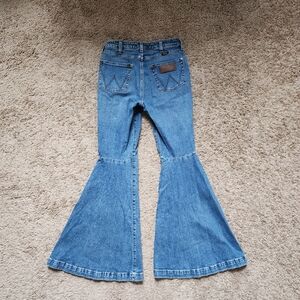 Vintage Style Wrangler Huge Flare Bell Bottom Jeans Size 27 X 32